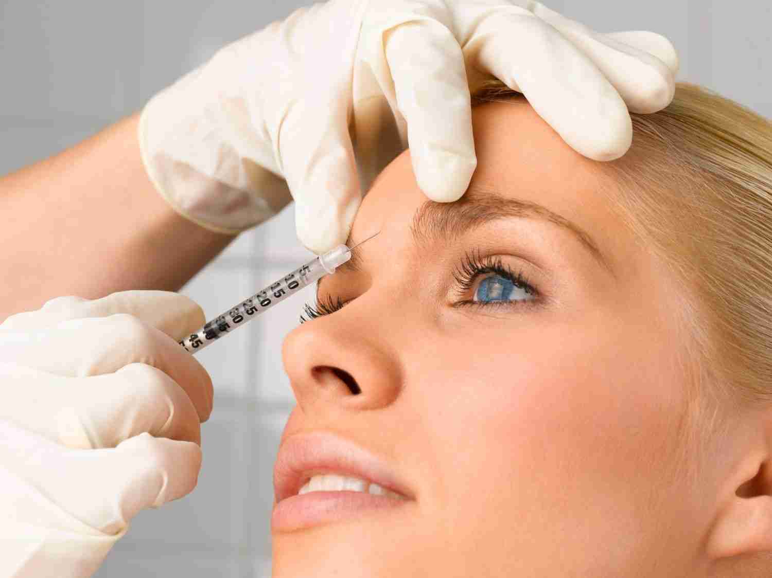 Tiêm xóa nhăn botox: Nên hay không?