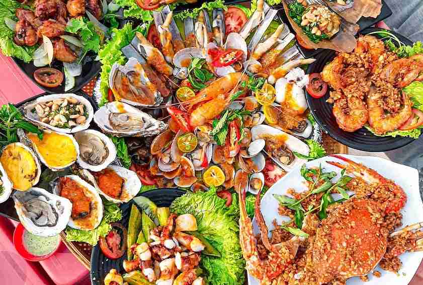 Nâng mũi xong ăn thịt gà được không?
