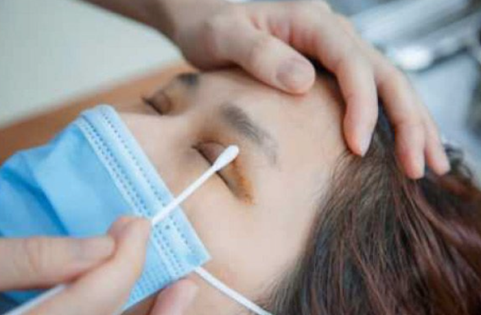 Hướng dẫn vệ sinh mắt đúng cách sau khi cắt mí mắt