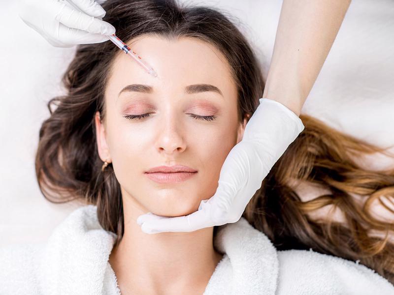 Bác sĩ giải đáp: Tiêm botox xóa nhăn kiêng gì?