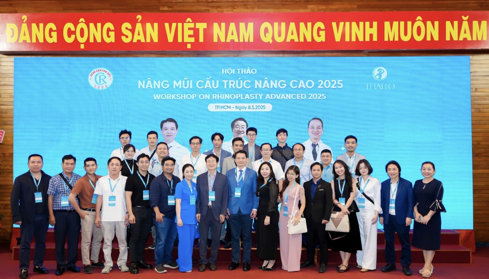 TS.BS Trang TARA phiên dịch cabine HN nâng mũi cấu trúc nâng cao cùng Bậc thầy Nâng mũi Hàn Quốc Dong Hak Jung