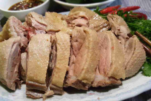 Nâng mũi ăn thịt vịt được không?