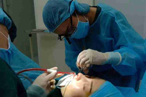 Da mũi mỏng có nâng mũi được không và chi phí