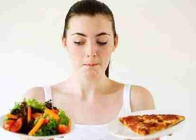 Bác sĩ giải đáp: Nâng mũi phải kiêng ăn trong bao lâu? 