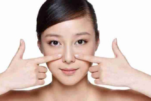 Bác sĩ giải đáp: Mũi bị lung lay sau nâng thì phải làm sao?