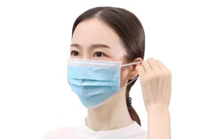 Cách chọn khẩu trang đeo sau nâng mũi đúng cách