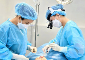 TS.BS Trang: Từ vi phẫu, siêu vi phẫu đến nâng mũi ứng dụng siêu vi phẫu