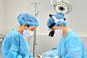 Bác sĩ nâng mũi siêu vi phẫu giỏi ở TP.HCM – TS.BS Trang