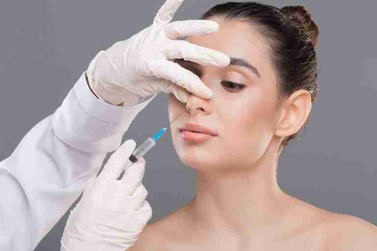 Sau khi rút sụn xong có được tiêm filler làm đầy mũi không?